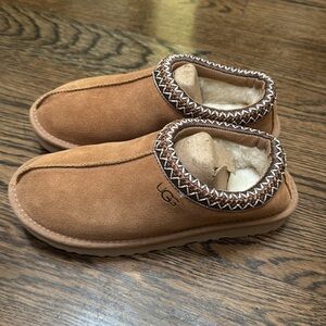 🎁🎉UGG Tasman Slipper in chestnut